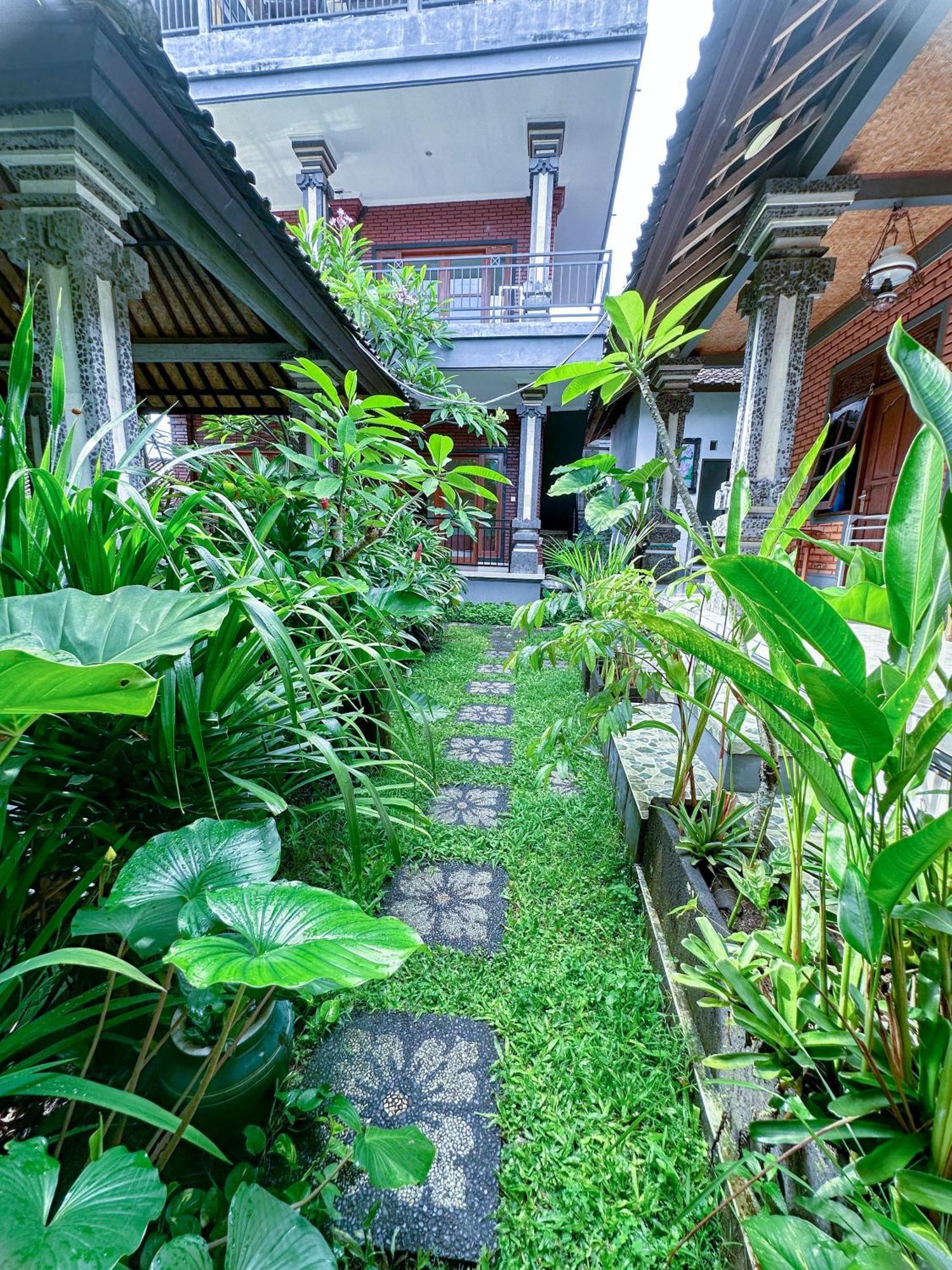 Ojek'S Homestay Ubud  Ngoại thất bức ảnh